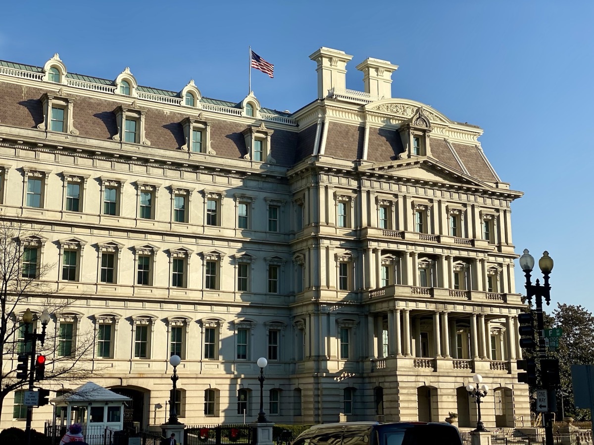 Eisenhower Executive Office Building next to the White House